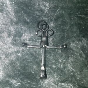3 Nails Cross pendant